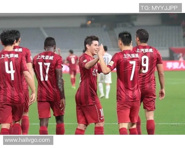 鲁能与上港精彩对决免费直播全程回放及赛后分析详解